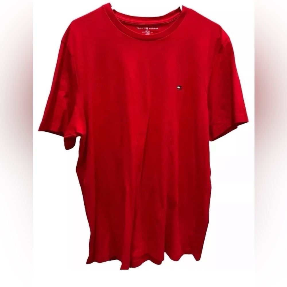 Tommy Hilfiger Men's Short Sleeve Classic Fit T-Shirt Red Size Large